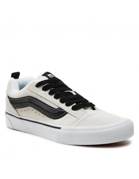 zapatillas vans negras con raya blanca