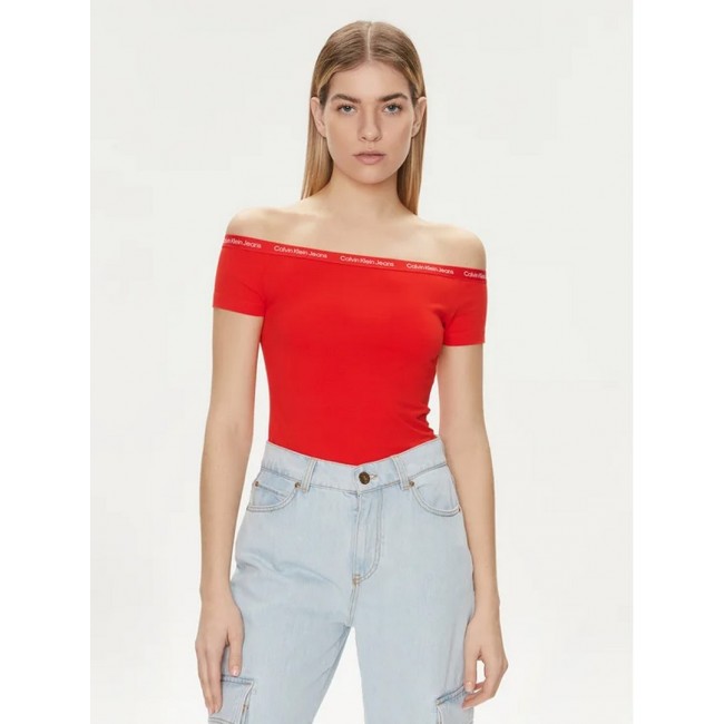 Camiseta Calvin Klein Roja Escote