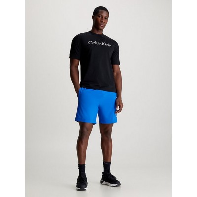 Camiseta Calvin Klein... 2