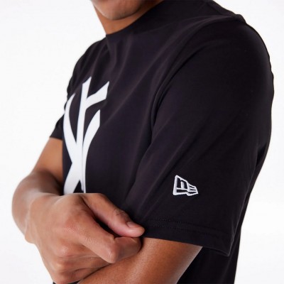 Camiseta New Era Negra Logo... 2