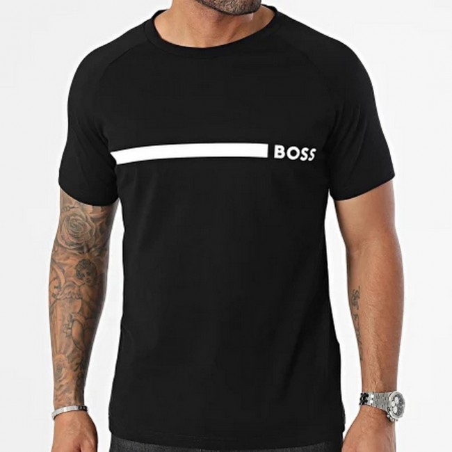Camiseta Boss Negra Logo Pequeño