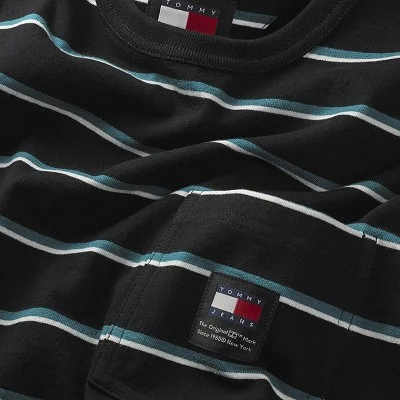 Camiseta Tommy Hilfiger... 2