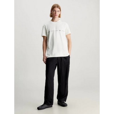 Camiseta Calvin Klein... 2