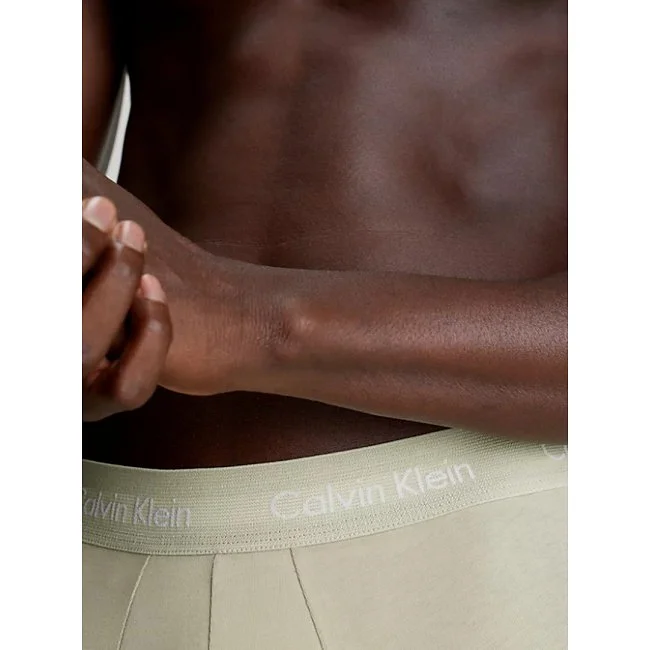 Pack de 3 Calzoncillos Calvin Klein... Pack de 3 Calzoncillos Calvin Klein...